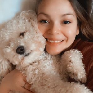 Meet your Posher, Rebeca